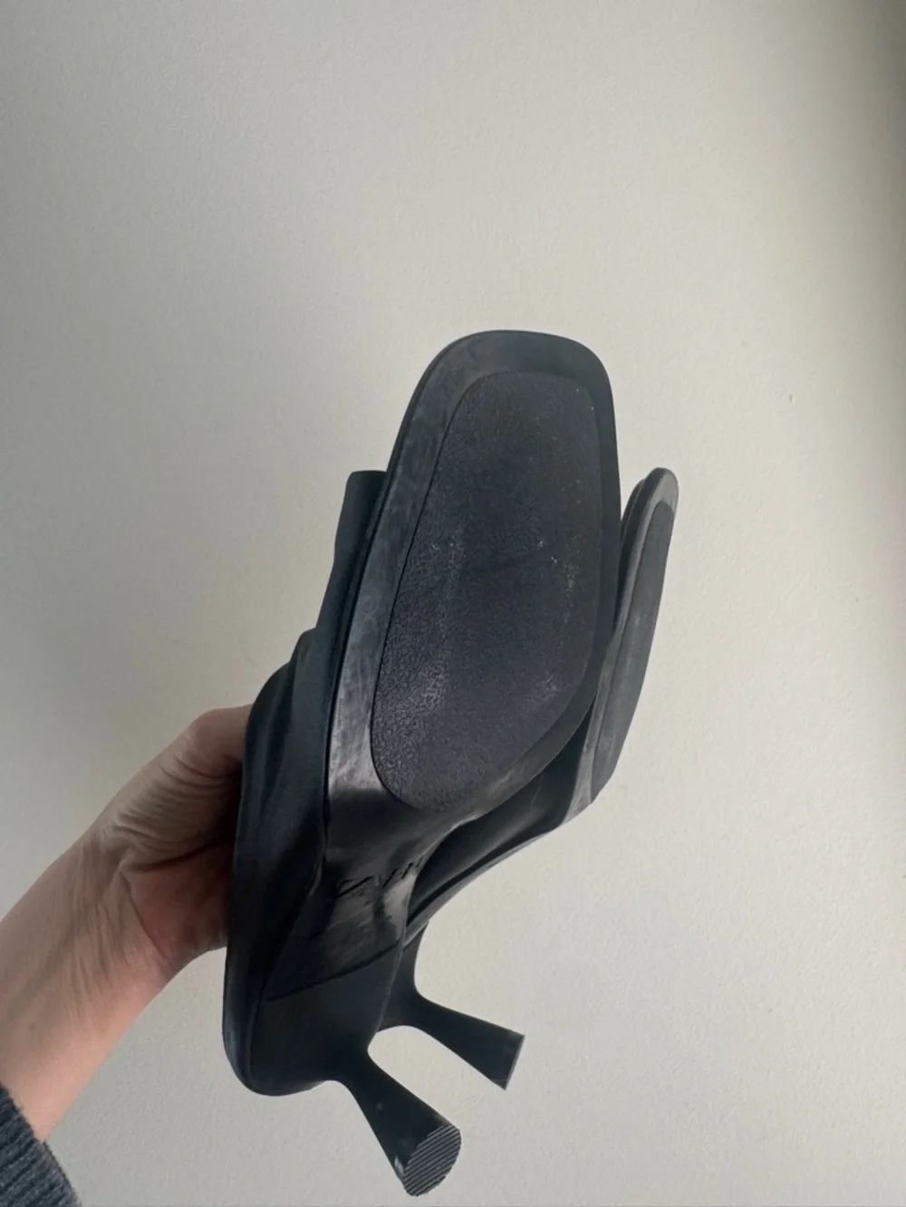 Zara Black Leather Slip-On Mule - Picture 2 of 8